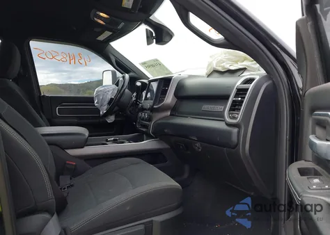 2019 Ram 2500 Big Horn 4X4 8' Box z USA, uszkodzony, nr VIN 3C6UR5JL6KG588280